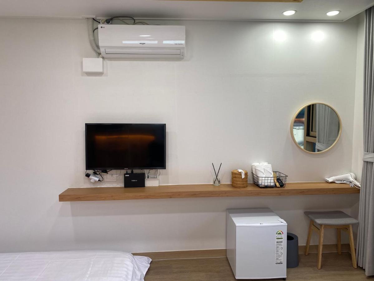 38Th Street Guesthouse Mokpo Bagian luar foto
