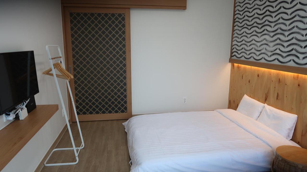 38Th Street Guesthouse Mokpo Bagian luar foto