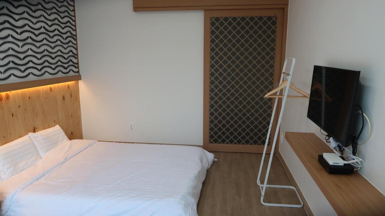 38Th Street Guesthouse Mokpo Bagian luar foto