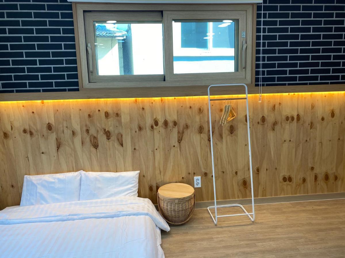 38Th Street Guesthouse Mokpo Bagian luar foto