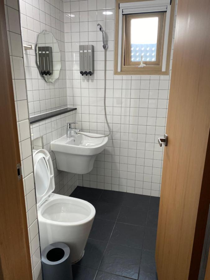 38Th Street Guesthouse Mokpo Bagian luar foto