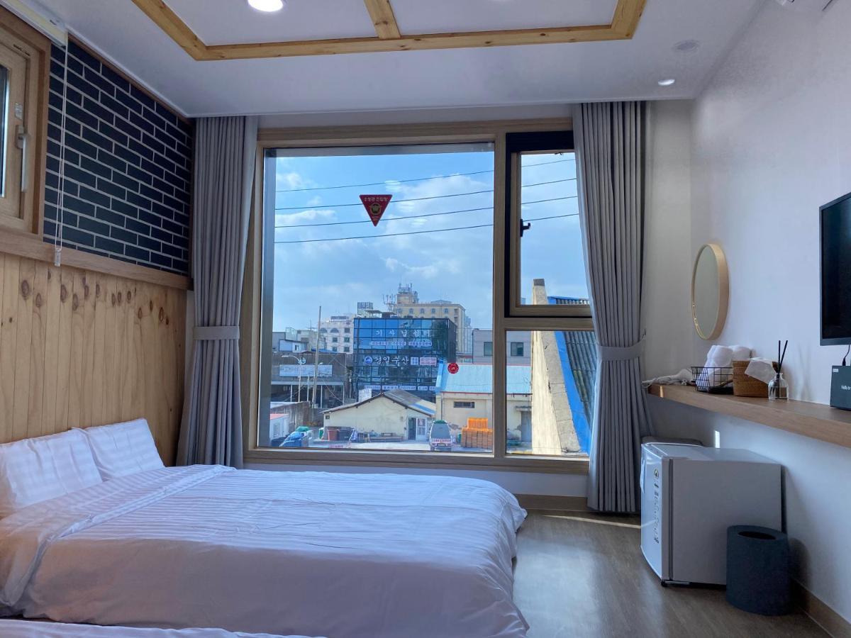 38Th Street Guesthouse Mokpo Bagian luar foto